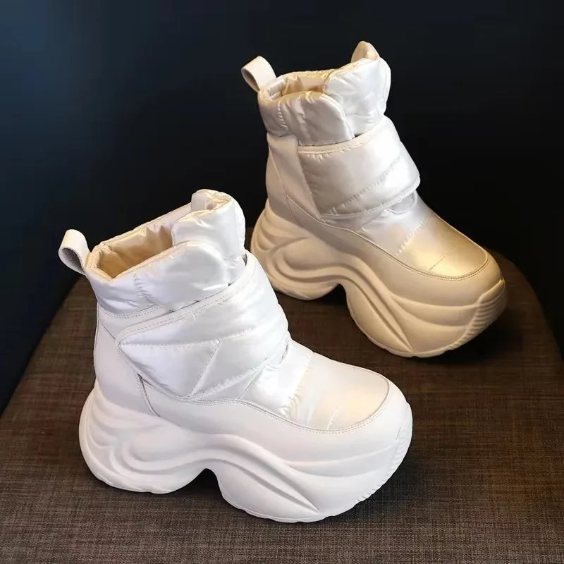 Lässige und stützende orthopädische Stiefel