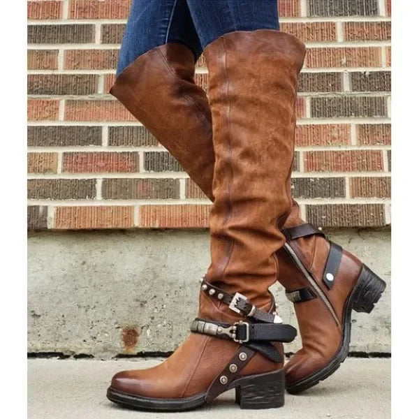 Lässige und stützende orthopädische Stiefel