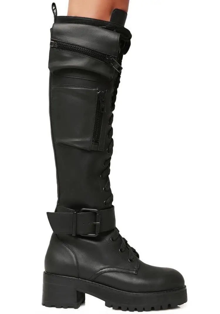 Bequeme und modische orthopädische Stiefel