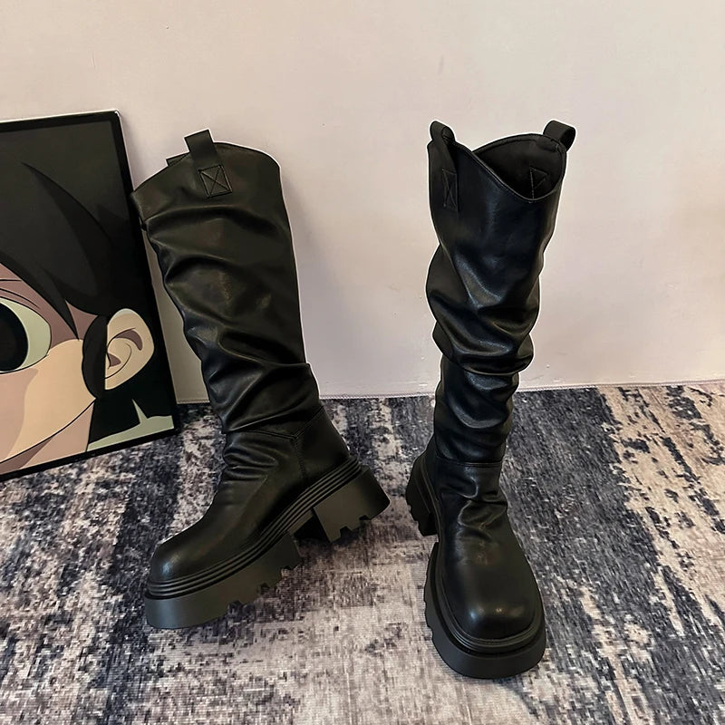Stützende und stilvolle orthopädische Stiefel