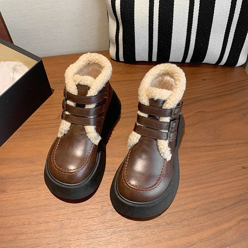 Vielseitige und stützende orthopädische Stiefel