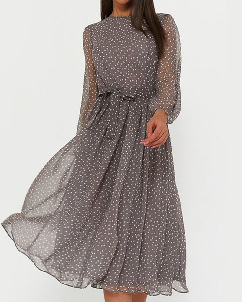 MW | Elegantes Kleid mit Tupfen