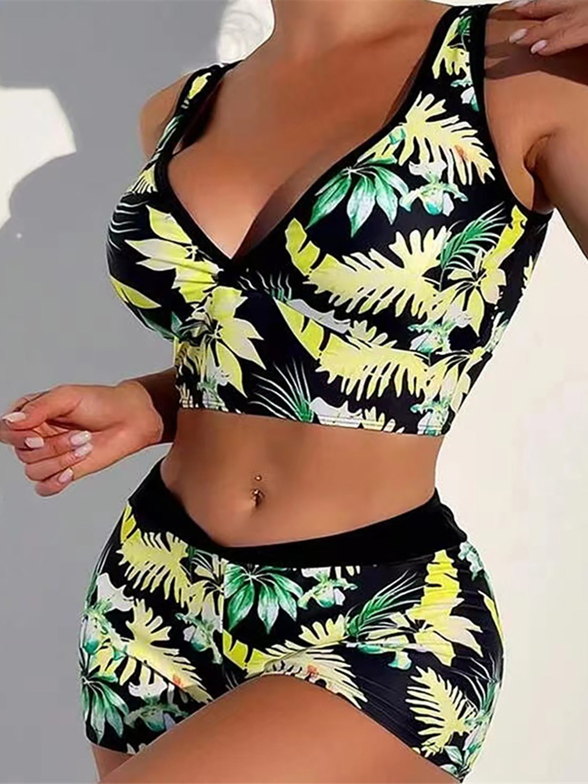 MW | Femininer und leichter Bikini