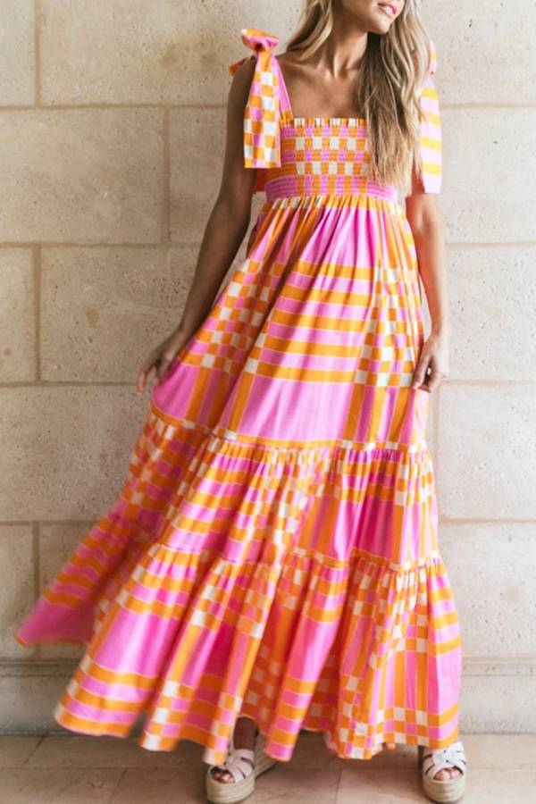 MW | Rosa Krawattenband Kariertes & Gestreiftes Gesmoktes Maxikleid