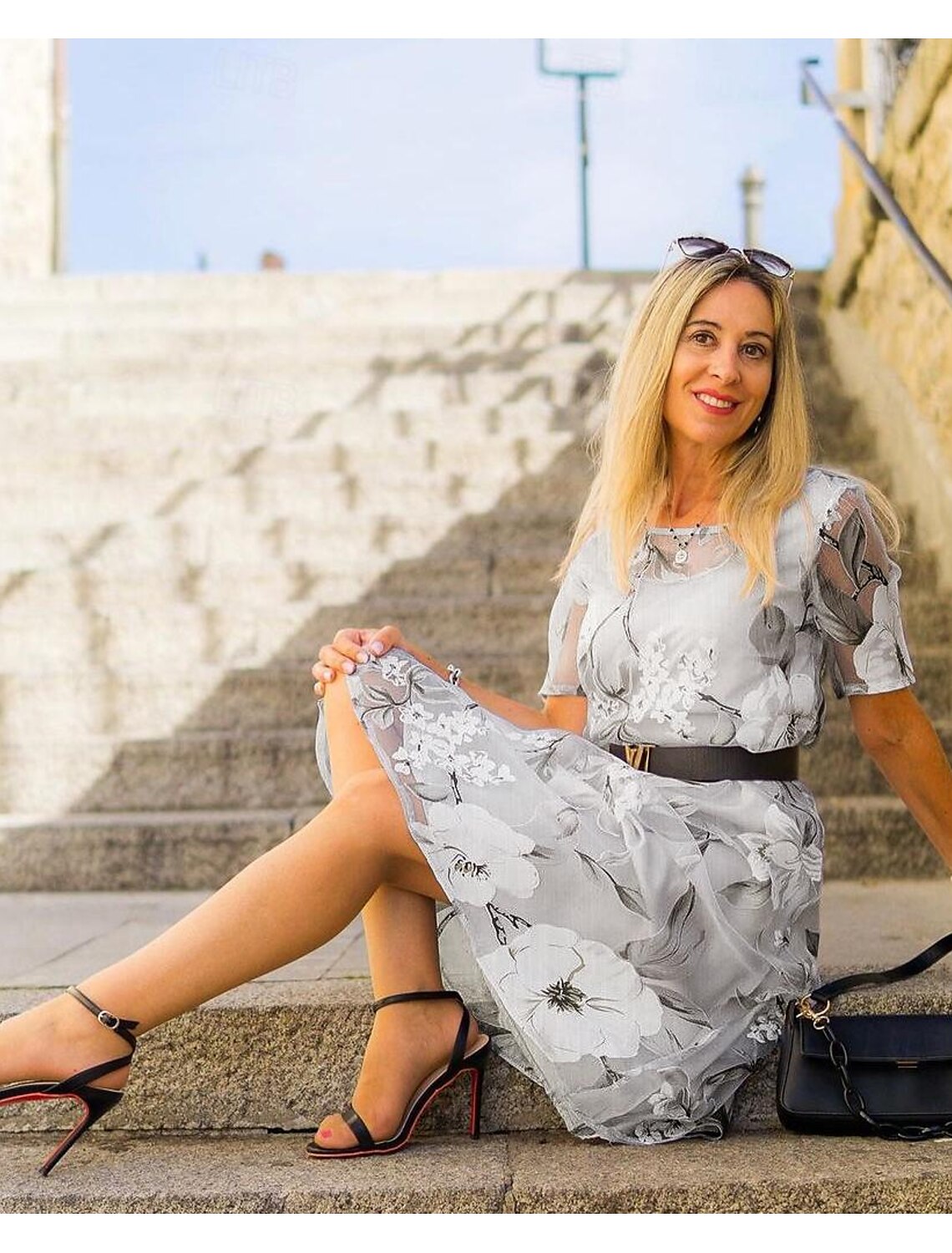 MW | Midikleid mit Plissee und Blumendruck für einen eleganten und bequemen Stil