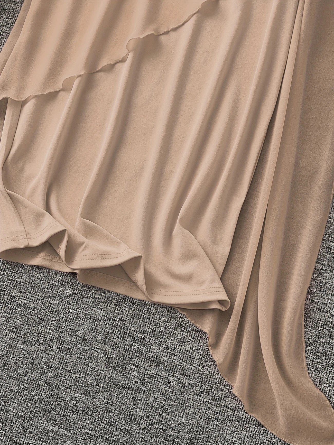 MW | ZEITLOSES ÄRMELLOSES MIDIKLEID
