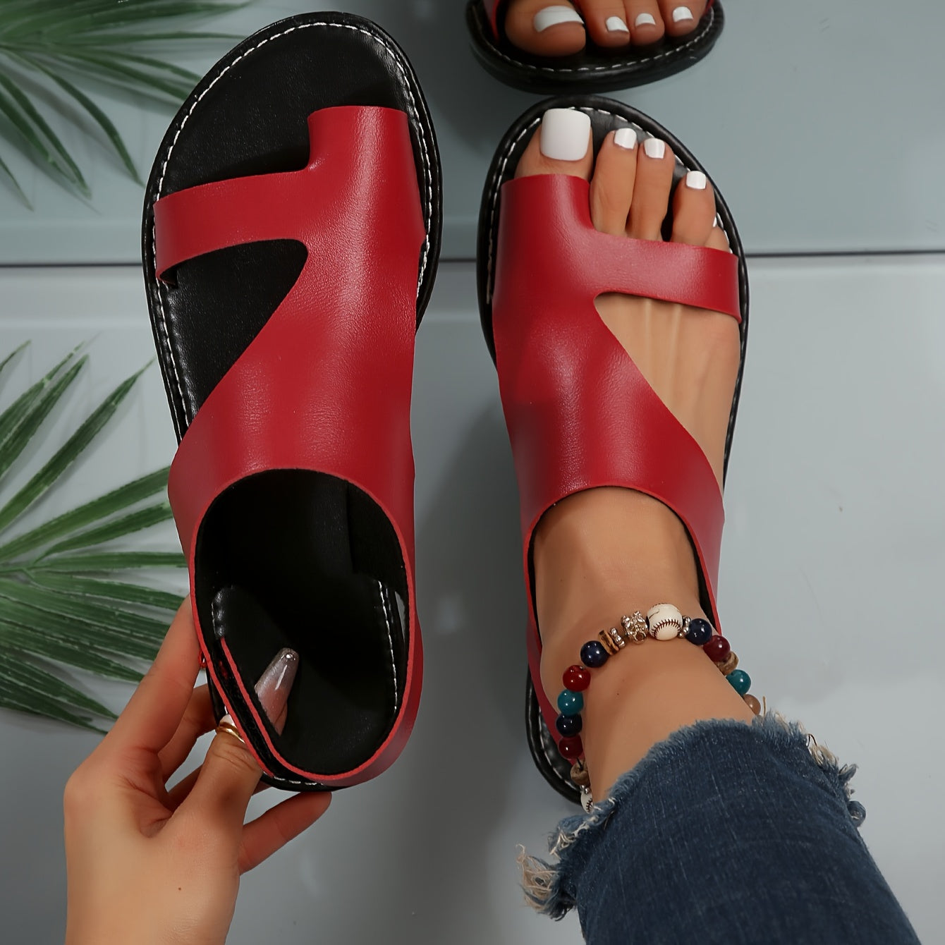 MW | Sandalen mit offener Spitze und Ausschnitten