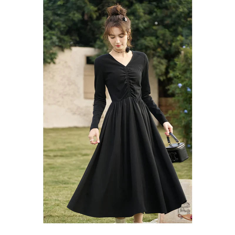 MW | Elegantes Schwarzes Gestricktes Gesmoktes V-Ausschnitt A-Linie Midi Kleid