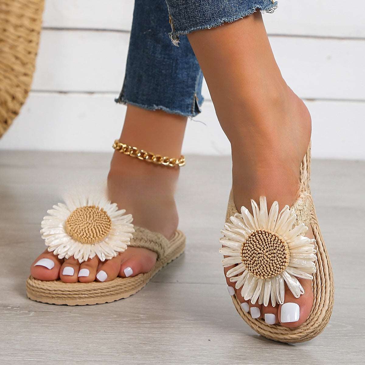 MW | Frauen flache lässige böhmische Sandalen mit Blume