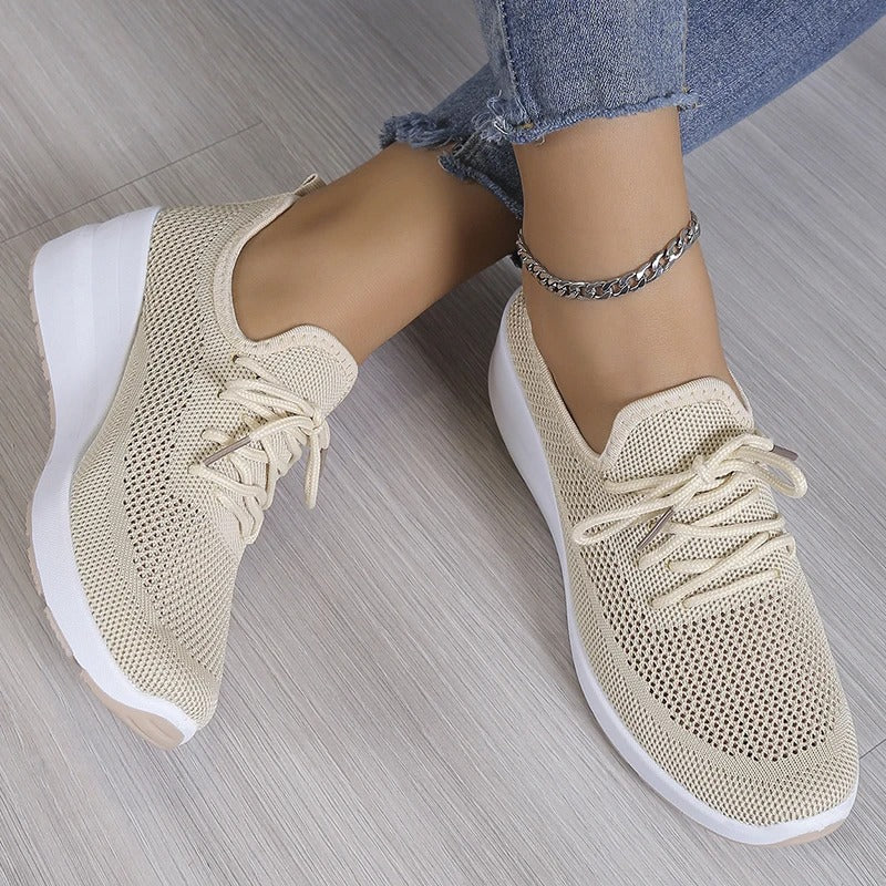 MW | Stricksneaker mit Schnürverschluss