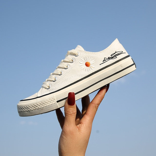 MW | Low Cut mit Blumendruck Sneakers