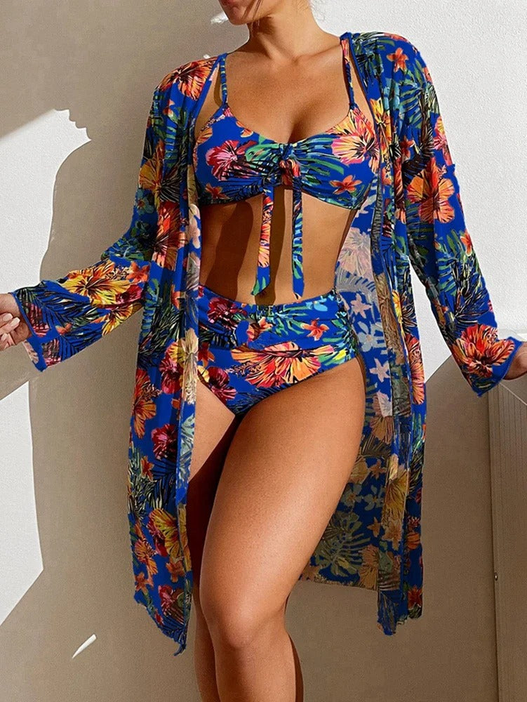 MW | Bikini mit Blumendruck und Überwurf