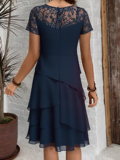 MW | Marineblaues einfarbiges Midikleid mit kurzen Ärmeln
