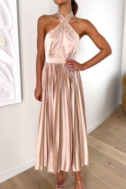 MW | Beaming Smile Satin Neckholder Plissee Midikleid