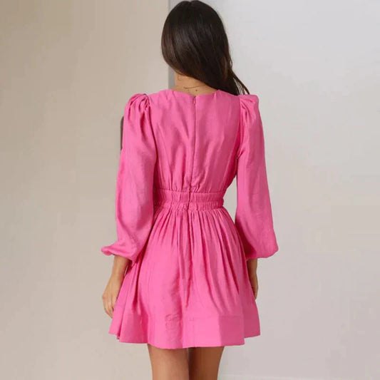 MW | Schwarzes Minikleid