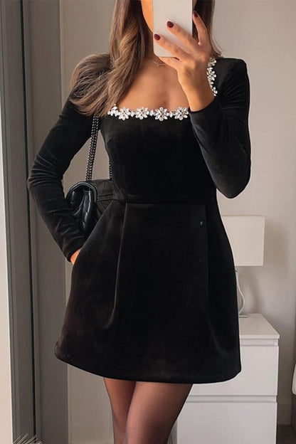 MW | Minikleid aus Samt mit Blumenmuster