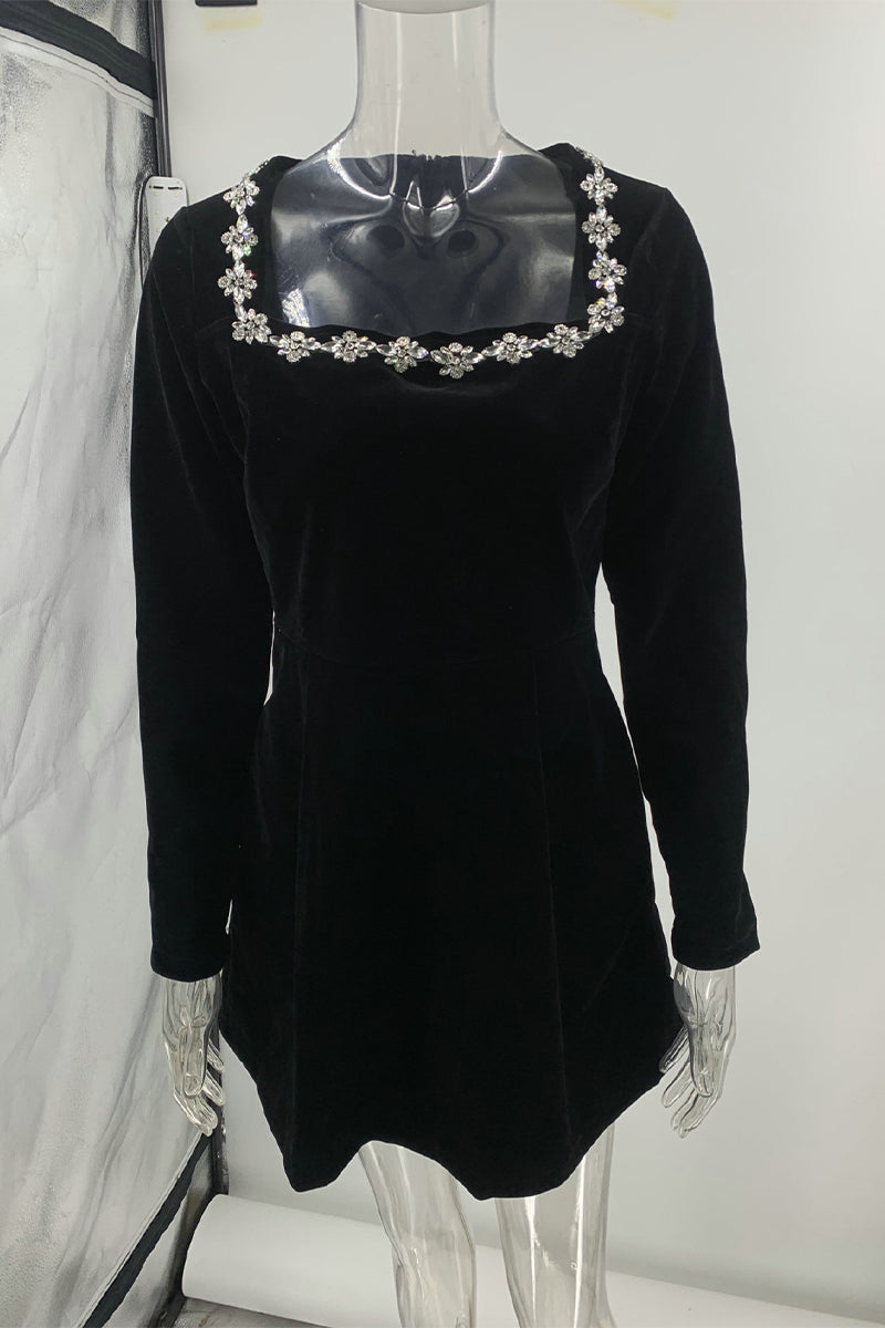 MW | Minikleid aus Samt mit Blumenmuster