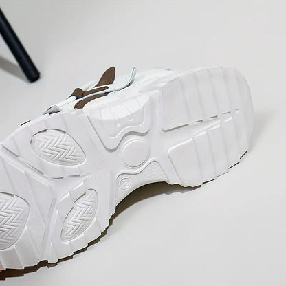 MW | GEOMETRISCHE ATMUNGSAKTIVE TURNSCHUHE