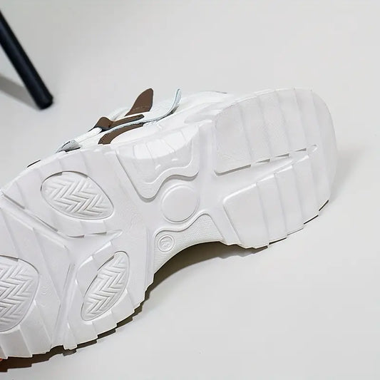 MW | GEOMETRISCHE ATMUNGSAKTIVE TURNSCHUHE