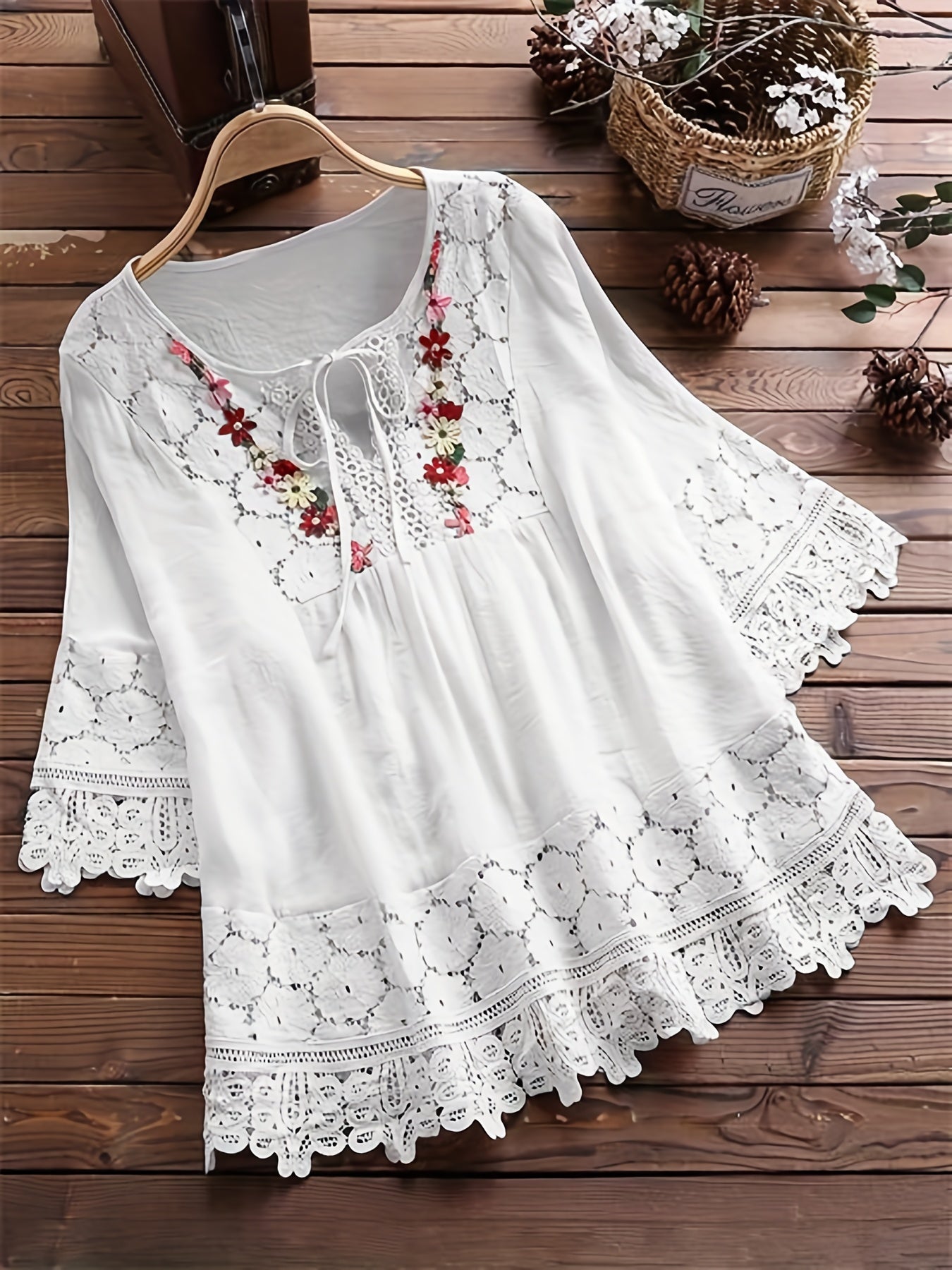 MW | Elegante Bluse aus raffinierter Spitze