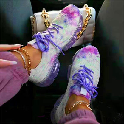 MW | Lässige Sneakers mit transparenter Sohle und Schnürung