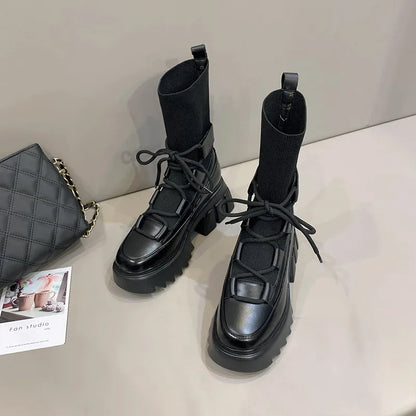 Bequeme und modische orthopädische Stiefel