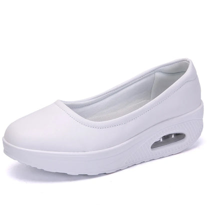 Elegante und stützende orthopädische Turnschuhe