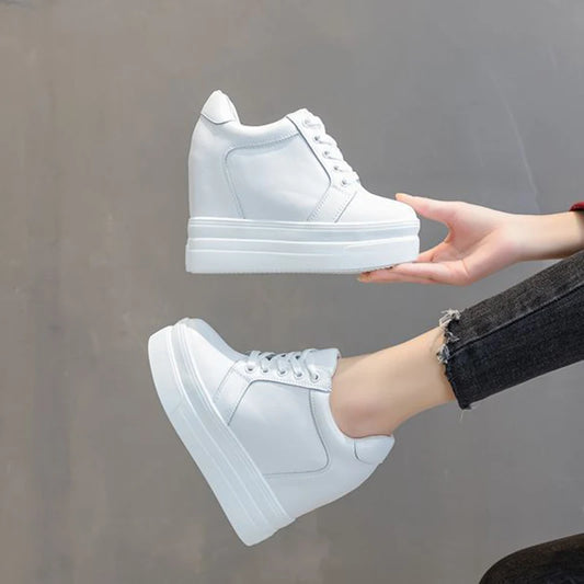 Elegante und stützende orthopädische Turnschuhe
