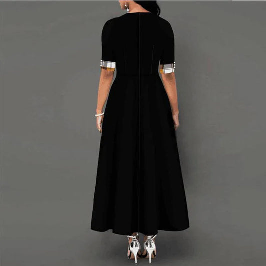 MW | Kleid mit Knopfdetails