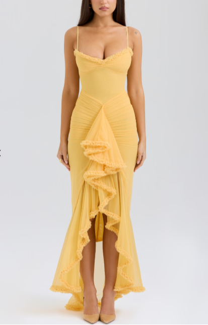 MW | Langes Abendkleid mit schmalen Trägern und asymmetrischem Rock für einen eleganten Auftritt