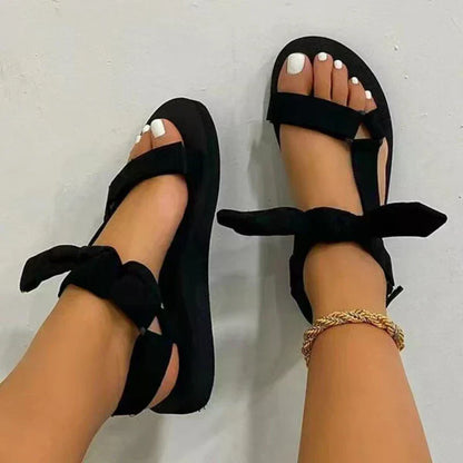 MW | | Flache Sommersandalen mit Leopardenmuster
