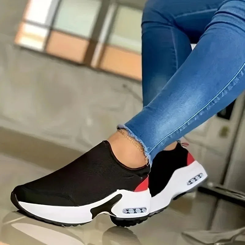 Elegante und stützende orthopädische Turnschuhe