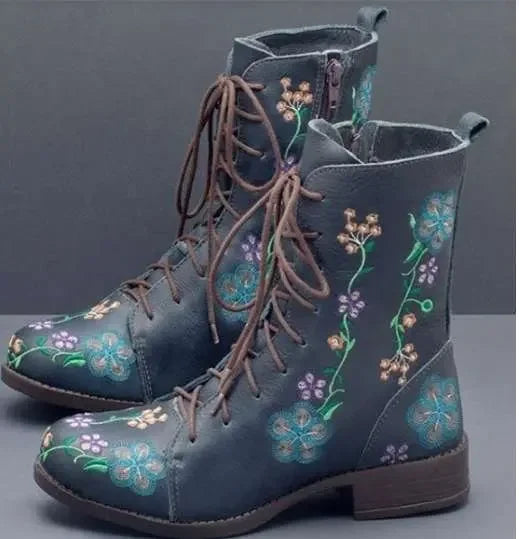 Bequeme und modische orthopädische Stiefel