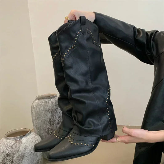 Bequeme und modische orthopädische Stiefel