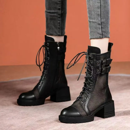 Stützende und stilvolle orthopädische Stiefel