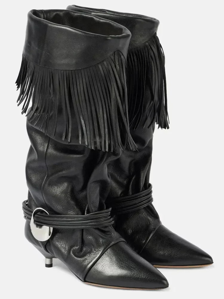 Stützende und stilvolle orthopädische Stiefel