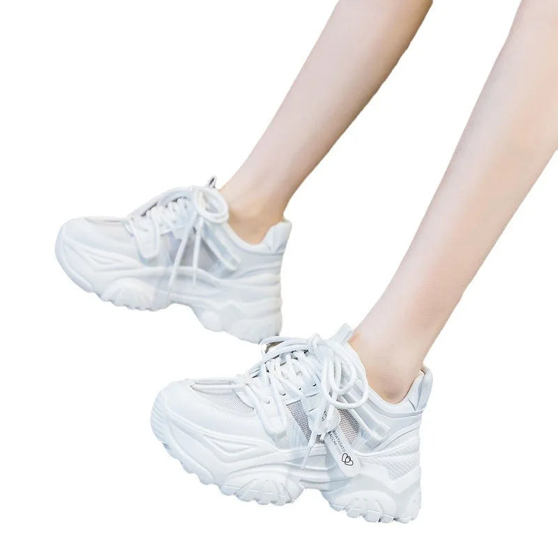 Elegante und stützende orthopädische Turnschuhe