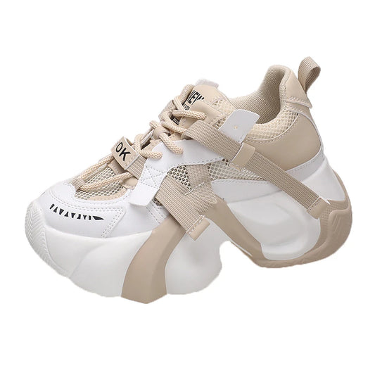 Elegante und stützende orthopädische Turnschuhe