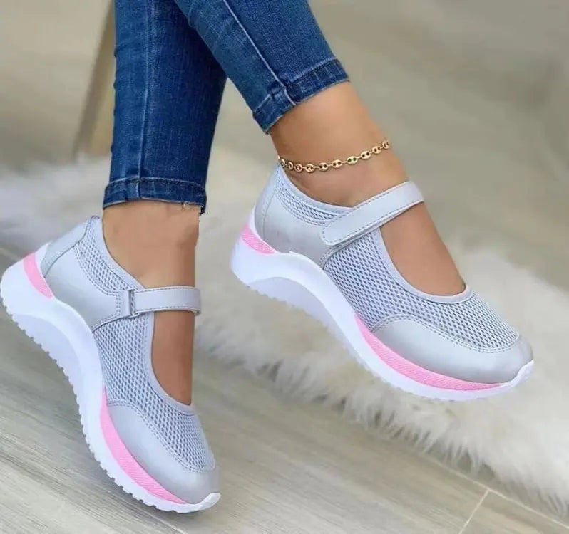 Modische und stützende orthopädische Turnschuhe