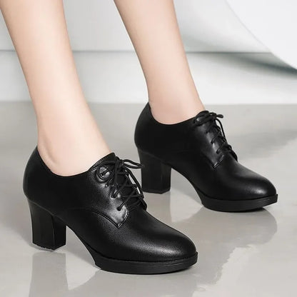Vielseitige und stützende orthopädische Stiefel
