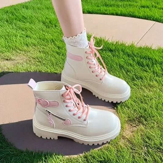 Maßgeschneiderte und bequeme orthopädische Stiefel