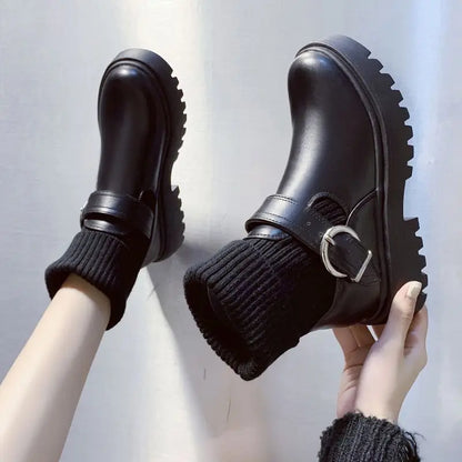 Elegante und stützende orthopädische Stiefel