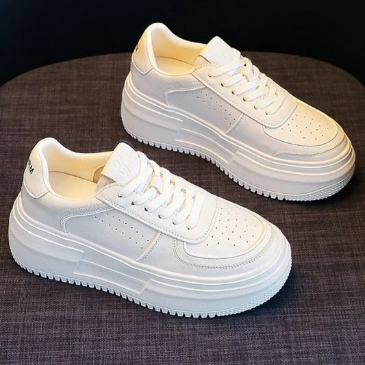 Bequeme und modische orthopädische Turnschuhe