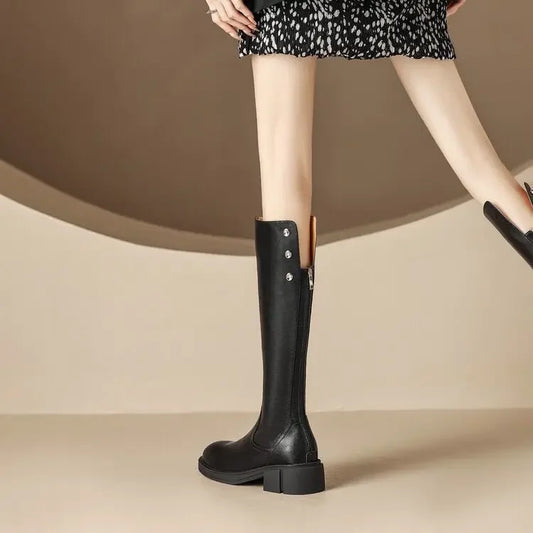 Stützende und stilvolle orthopädische Stiefel