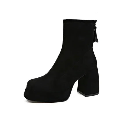 Elegante und stützende orthopädische Stiefel