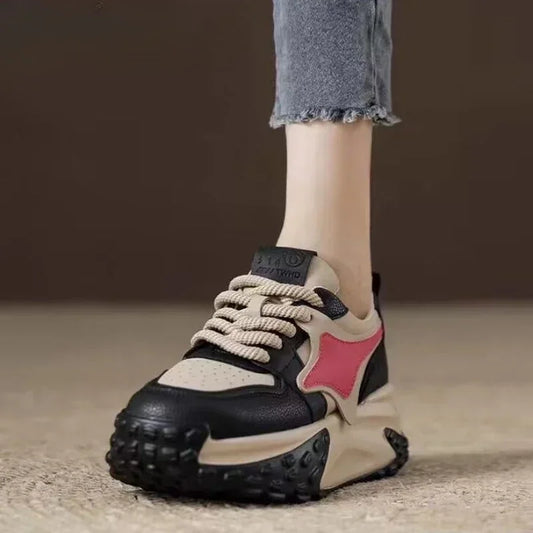 Modische und stützende orthopädische Turnschuhe