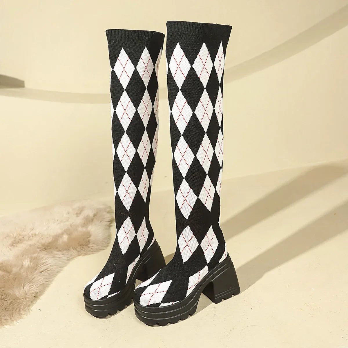 Modische und stützende orthopädische Stiefel