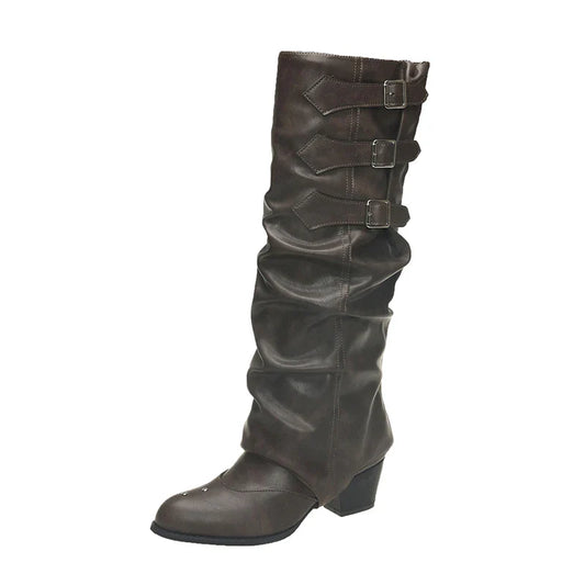 Modische und stützende orthopädische Stiefel