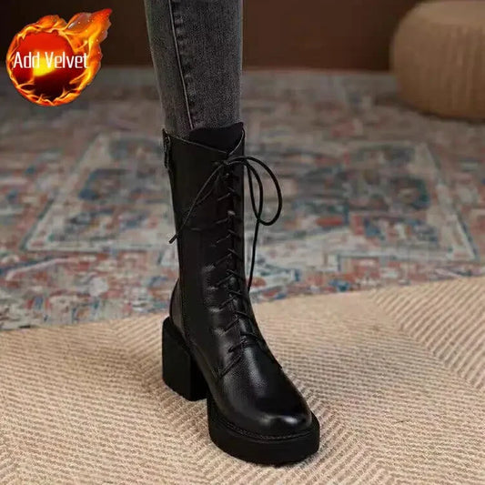 Lässige und stützende orthopädische Stiefel