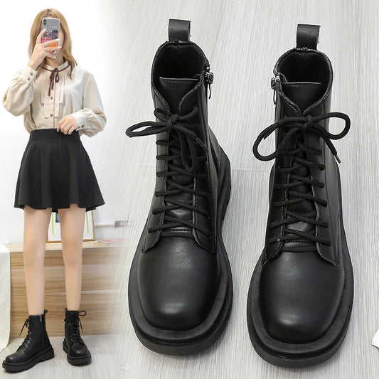 Bequeme und modische orthopädische Turnschuhe